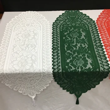 

Christmas Table Flag Irish Green Table Flag St. Patrick's Day Decorated With Green Lace Tablecloth Party Decor