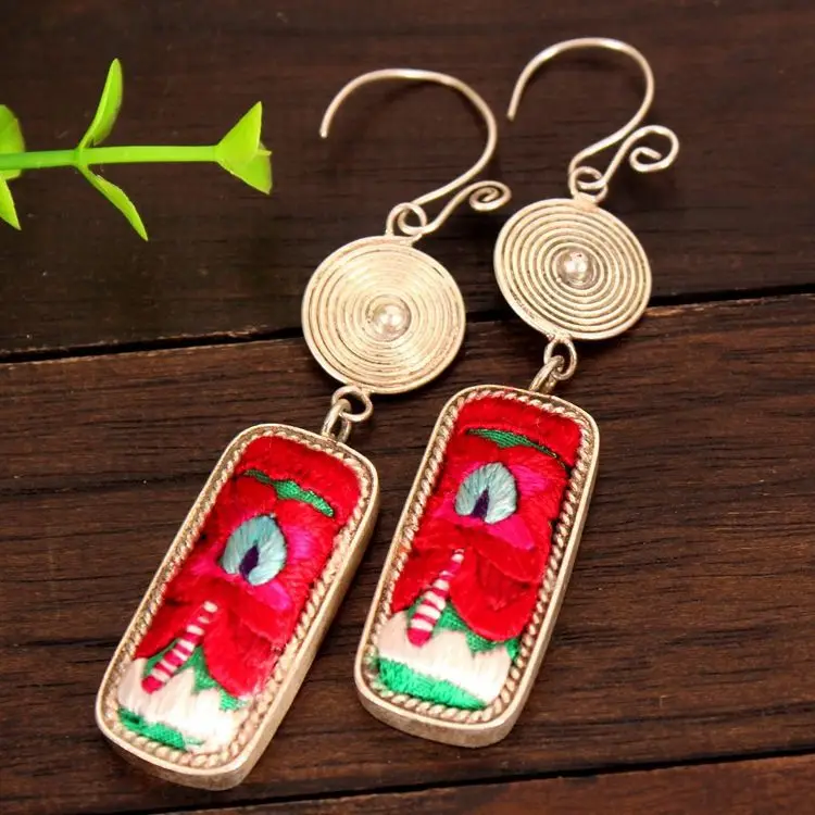 

Ethnic style handmade Tibetan silver earrings retro trend earrings wild sweet dance