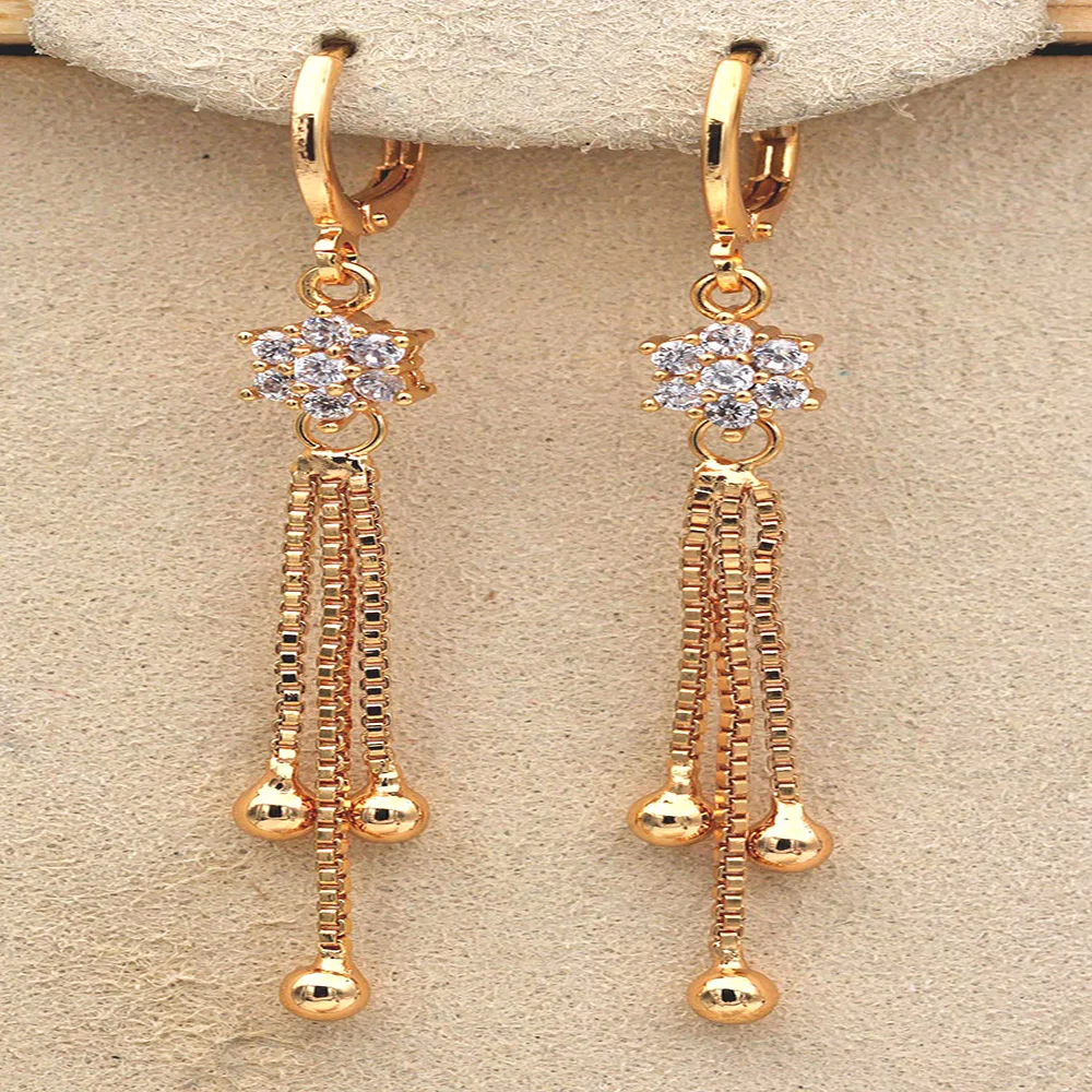 OBS3934_Gold_White_01 (3)