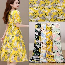 Платье атласное шифоновое глянцевое полотно для платья необычный принт Мягкий Гладкий скользящий материал ткань дышащая DIY ткань