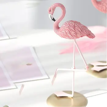 

Lovely Cute Flamingo Design Resin Home Decorations Christmas Gifts Ornaments Table Desk Decoration for Home Bedroom