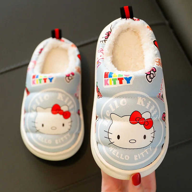thumbnail image 1 of Nuevas zapatillas de algodón impermeables de cuero para niños de Hello Kitty para niñas y niños, zapatos de felpa de dibujos animados bonitos antideslizantes y cálidos para el hogar, 1 of 4