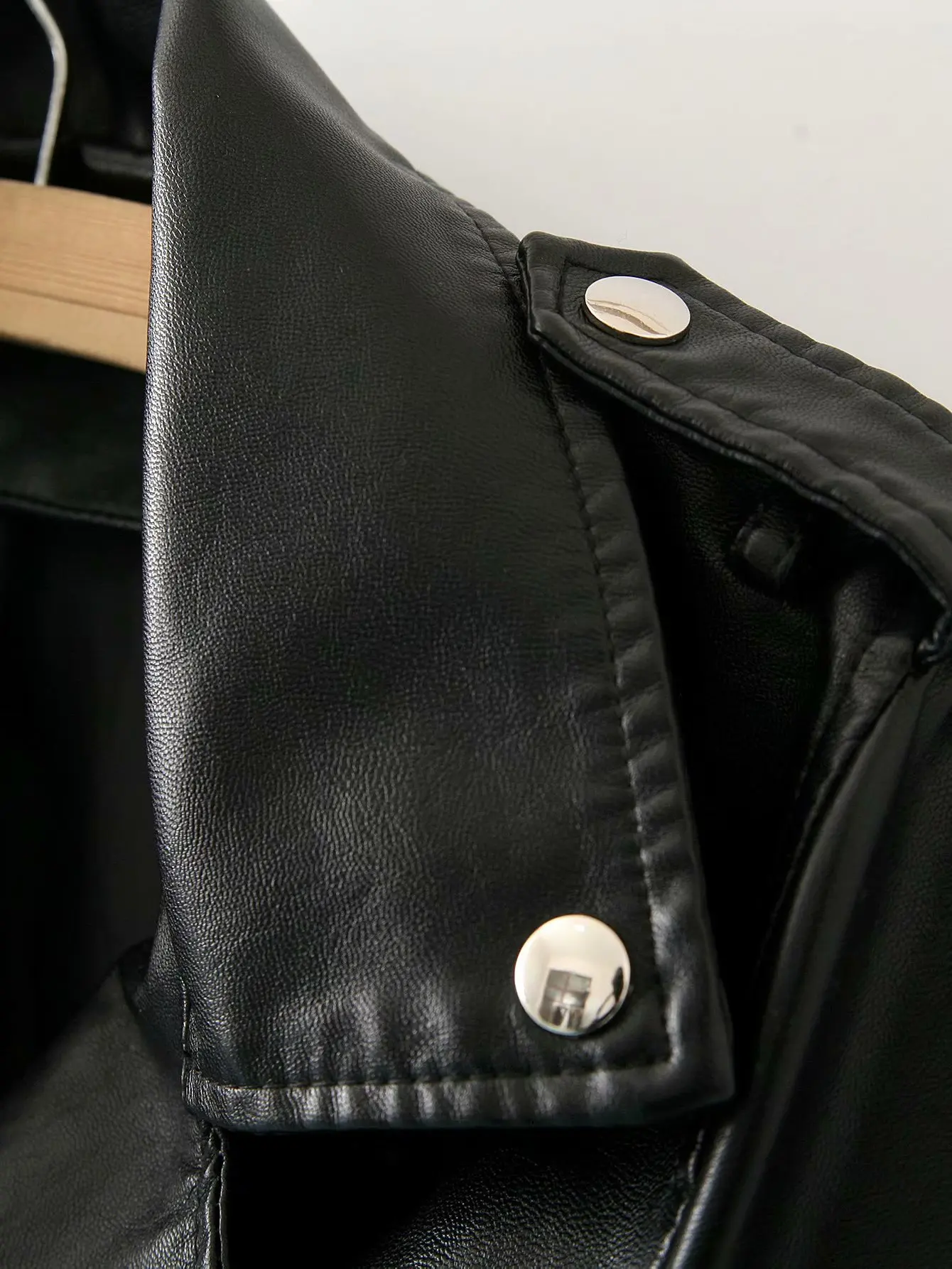 Amazon Wish поставка товаров Европа и Америка Локомотив Женская кожаная куртка Осенняя Женская V6-0052 из искусственной кожи