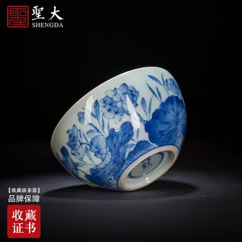 

Fu tea cup hand painted chaiyao blue and white lotus pond green lotus crouching foot cup Master Cup Jingdezhen tea set