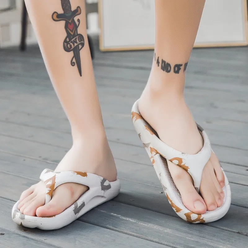 تنفس الشاطئ شبشب رجالي حجم كبير للجنسين الوجه يتخبط الصيف الترفيه الشرائح أحذية رجالي خفيفة الوزن الصنادل الناعمة Zapatillas