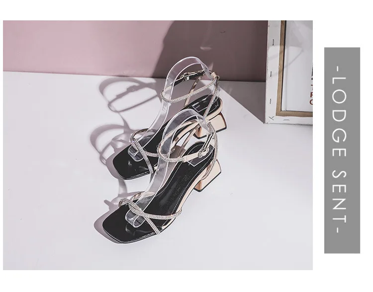 

2020 Fashion Sexy PU diamond Square head Peep Toe High Heel Summer Fashion Slip On Thin Heels Slides Women Mules Party