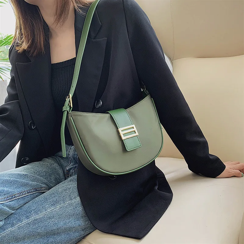 

2019 Autumn New Style WOMEN'S Bag Korean Style Bag Hand Bag Solid Color Versatile New Moon Bag Nylon Simple WOMEN'S Bag