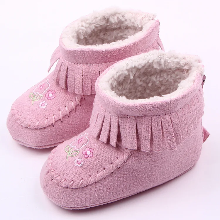 Милые мягкие ботиночки для новорожденных девочек; зимние теплые ботиночки; обувь на подошве с цветочным узором; 0-18 месяцев