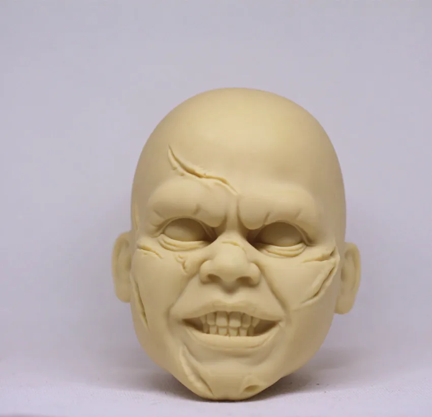 

Original 10cm Chucky DIY Head Sculp Action Figure Collectible Model Loose Toy No Box