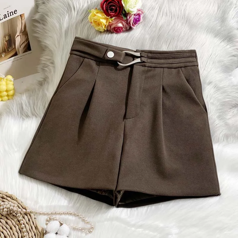 

Fall Winter Shorts Women Fall Winter Fashion Clothes 2020 Ladies Casual Wear Bottoms Thick Woolen Short Pants Black Coffee Color