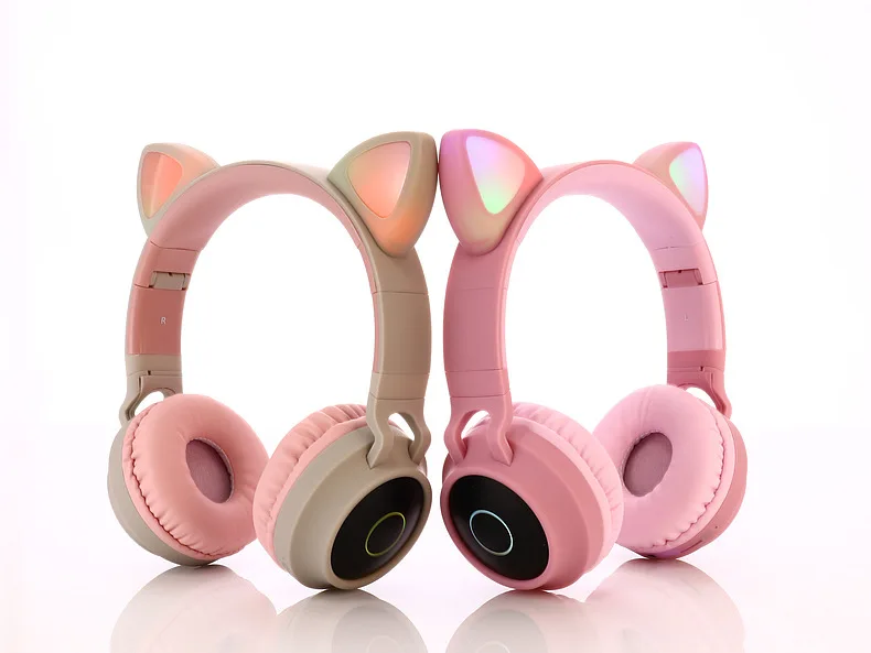 Kids Bluetooth Headset Wireless Music Cute Glowing Led Cat Ear Headphone for Girl Gift Stereo Earphone with Mic for Mobile Phone