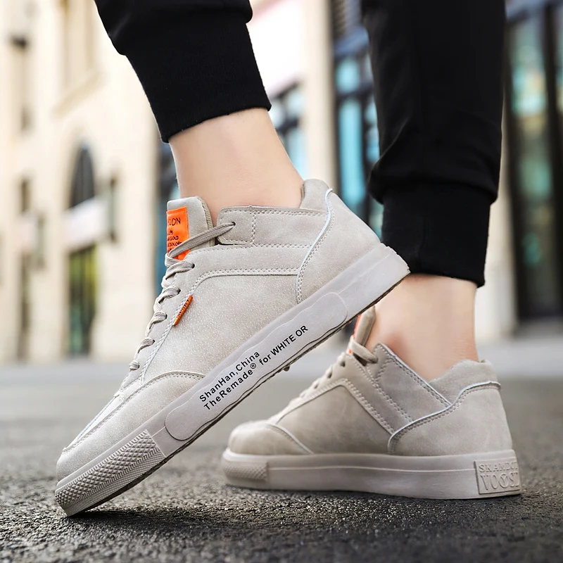 

Sneakers men 2019 new outdoor breathable casual shoes wear high-top skateboard shoes flat shoes Zapatos Hombre