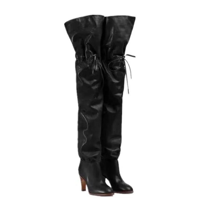 Осенние Роскошные ботфорты Для женщин высокие сапоги с квадратными каблуками Для женщин круглый носок, декорированные ремешками зимняя женская обувь