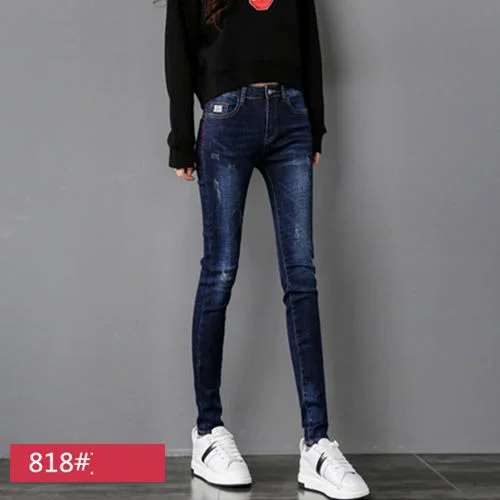 Рисунок 2 - Уличная мода, узкие джинсы для женщин