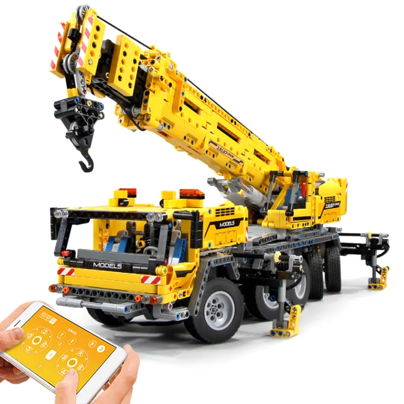 MOC Technic автомобиль серии RC автомобиль с управлением приложением кран Mk II модель автомобиля совместим с 42009 Строительные блоки Кирпич детская игрушка Подарки - Цвет: 2590pcs