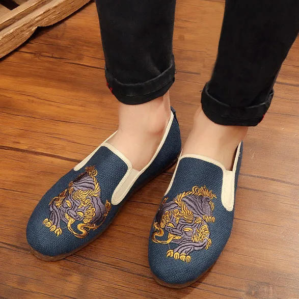 

Summer Breathable Canvas Shoes Mens Embroidered Loafers Linen Shoe Spring Slip On Flats Comfortable Old Beijing Cloth Shoes