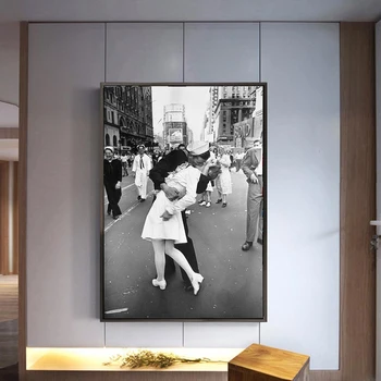 

V-J Day on Times Square Nordic Canvas Print and Poster Vintage Kiss Prints New York City Photo Picture Wall Art Home Decoration