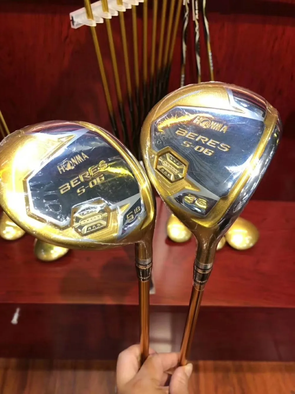 Клюшки для гольфа полный набор Honma Bere S-06 4 звезды наборы гольф-клуба Драйвер+ Фарватер+ гольф железо+ клюшки(14 шт.)+ сумка для гольфа