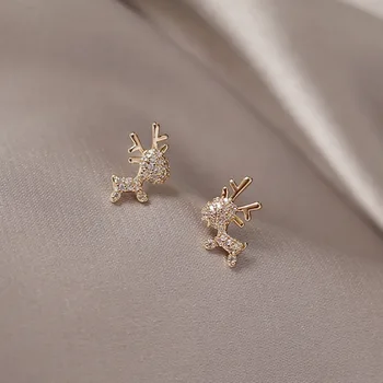 

Lovely Cartoon Antler Deer Stud Earrings Cute Christmas Reindeer Earrings Fashion Gift Women Girls Jewelry Party Ear Accessories