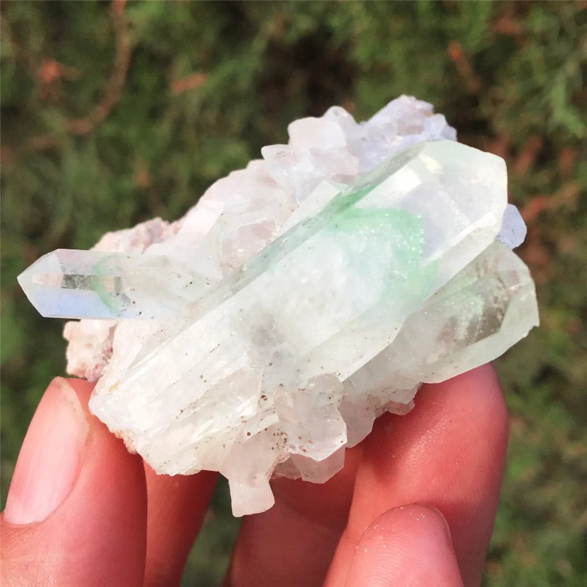 1 шт. натуральный зеленый Ghost Phantom Quartz кристалл кластера Исцеление образец отправлен случайным образом