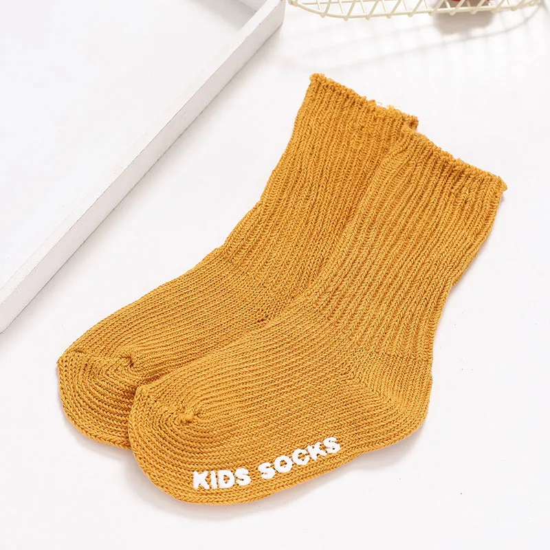 Носки для малышей Новые милые мягкие нескользящие носки для новорожденных девочек и мальчиков Модная одежда для детей от 0 до 24 месяцев - Цвет: yellow