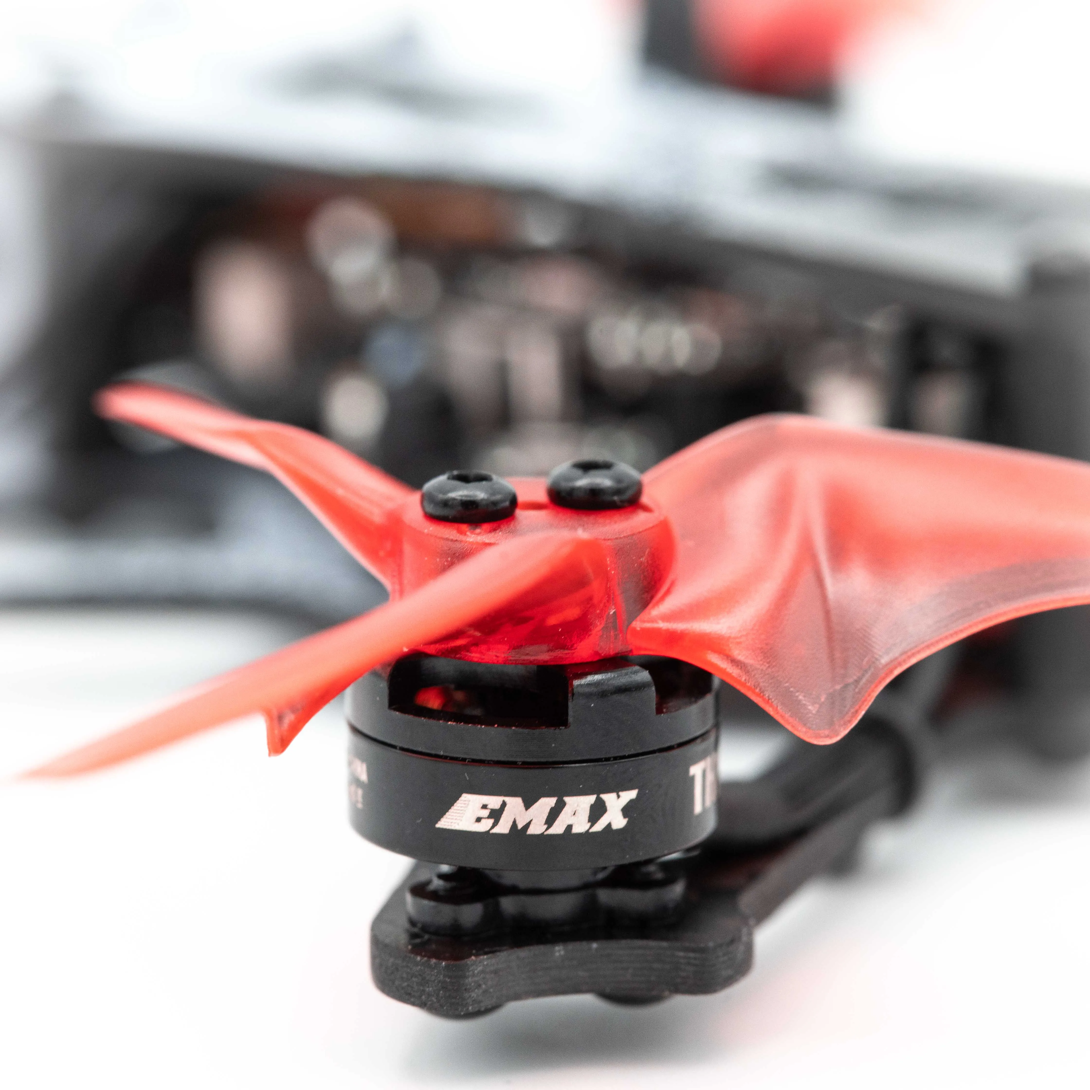 Emax Tinyhawk II 2 Freestyle RTF FPV Racing Drone Kit RunCam Nano2 37CH 25/100/200mW VTX 2S-FrSky Quadcopter With Goggle RC Quadcopter medium