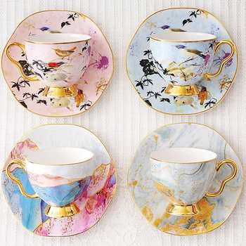 

Coffee cup European style small luxury English pastoral afternoon tea set bone china red tea cup and saucer coffeeware