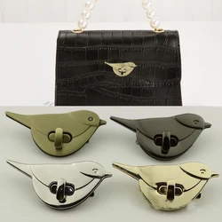 Bird Shape Clasp Twist Locks Metal DIY Hardware Bag Buckle 4 Color Useful Bsird Shape Clasp Turn Lock Decorative Bag Accessories
