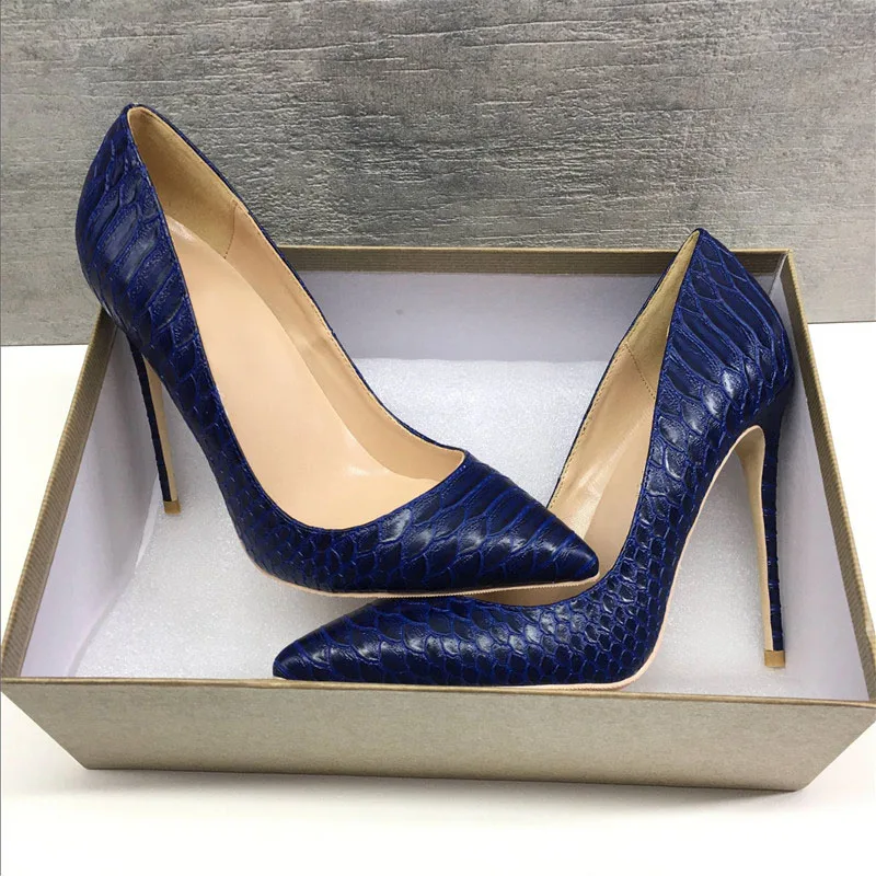 dark blue pumps