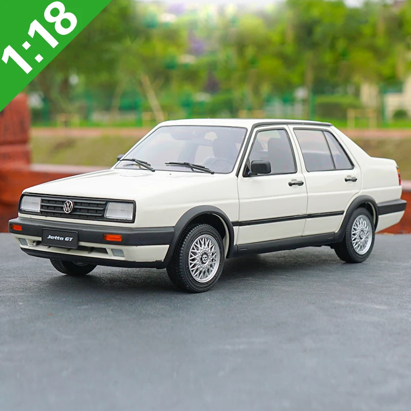 118 VW Classic JETTA Alloy Diecast Car Model Toys Metal Model Vehicles Original BoxDiecasts