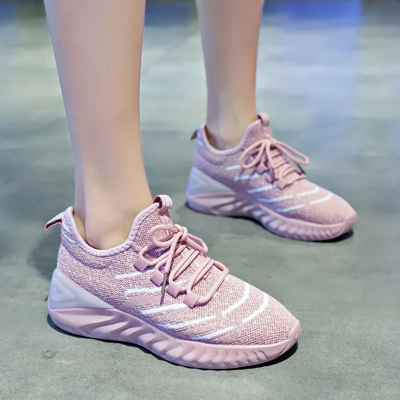 

2019 New Autumn Woman Fashion Flying Weaving Mesh Casual Shoes Comfortable and Breathable Sneakers Women Run Leisure Sneakers