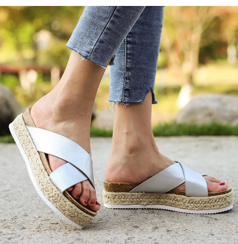 Женские босоножки на платформе; красивая летняя обувь; женские уличные ...