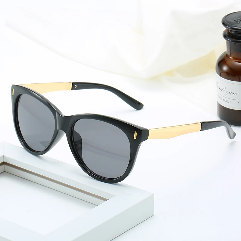 

2019 Chic Round Women's Sunglasses Double Colors Plastic Frames Female Eyewear UV400 Gafas De Sol Mujer