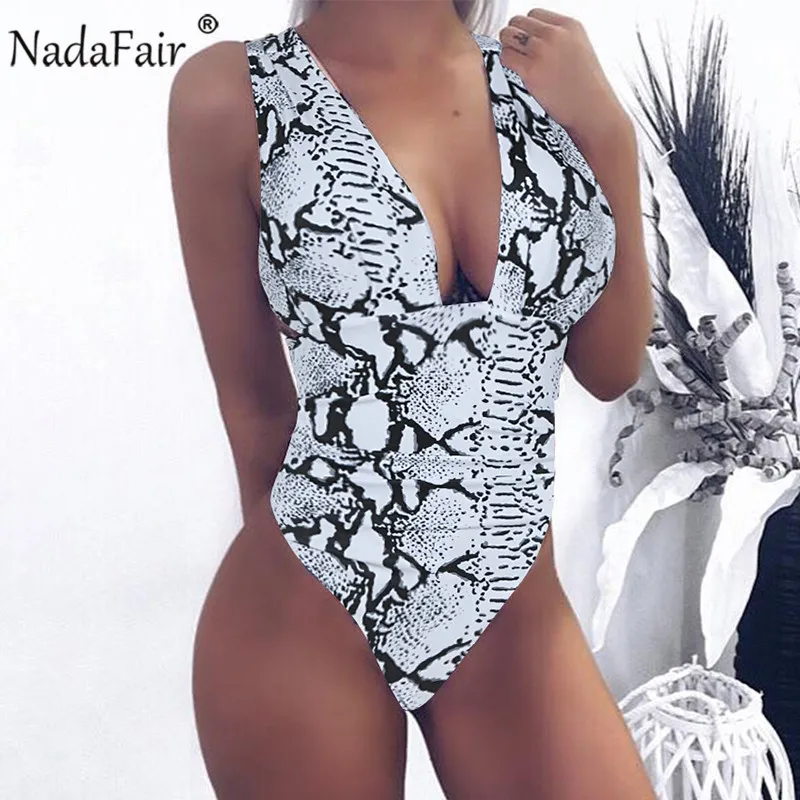 Nadafair леопардовая расцветка обтягивающие сексуальные женские Комбинезоны Купальники Летние Комбинезоны с открытой спиной низкая шея Ruched Body Tops - Цвет: Белый