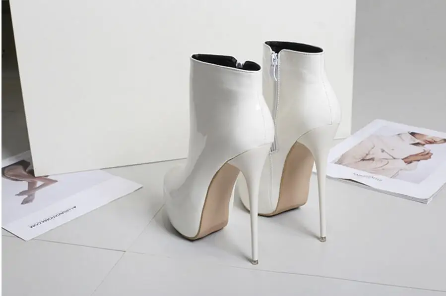 HTB1e8b5Hb5YBuNjSspoq6zeNFXaq