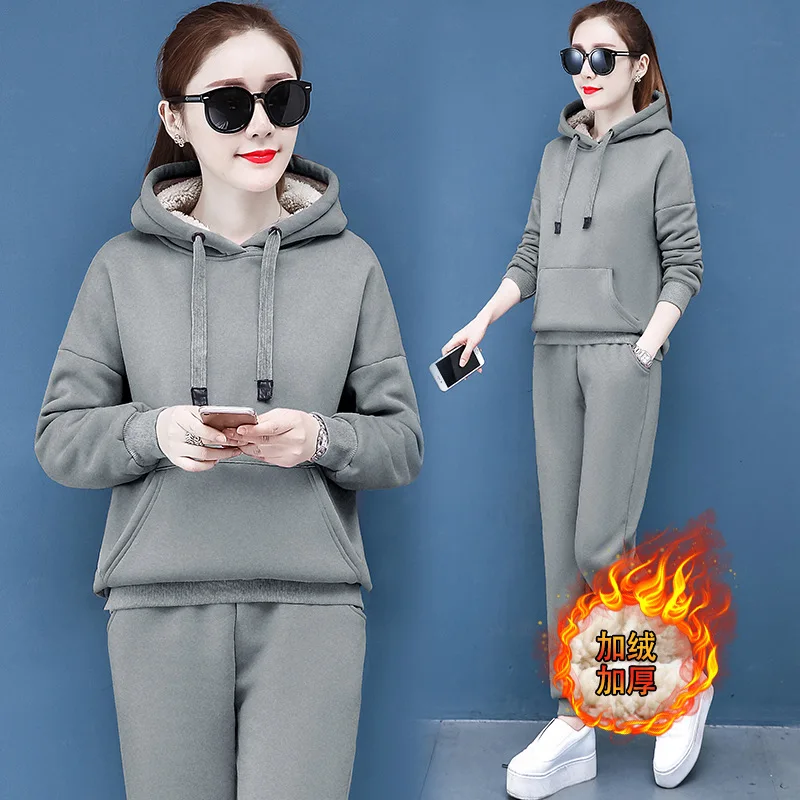 

Two sets of women's autumn and winter new plus velvet thickening lamb hair casual sweater pants sportswear women's sportswear