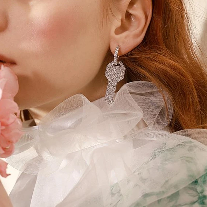 HUANZHI-2020-New-Punk-Personality-Golden-Silver-Metal-key-Drop-Earring-Geometric-Irregular-For-Women-Girls (2)
