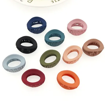 

Korean Design Women Hair Claw Resin Hairpins Matte Solid Color Hair Crab Oval Shape Hair Clips Girls Hair Accessories Small size