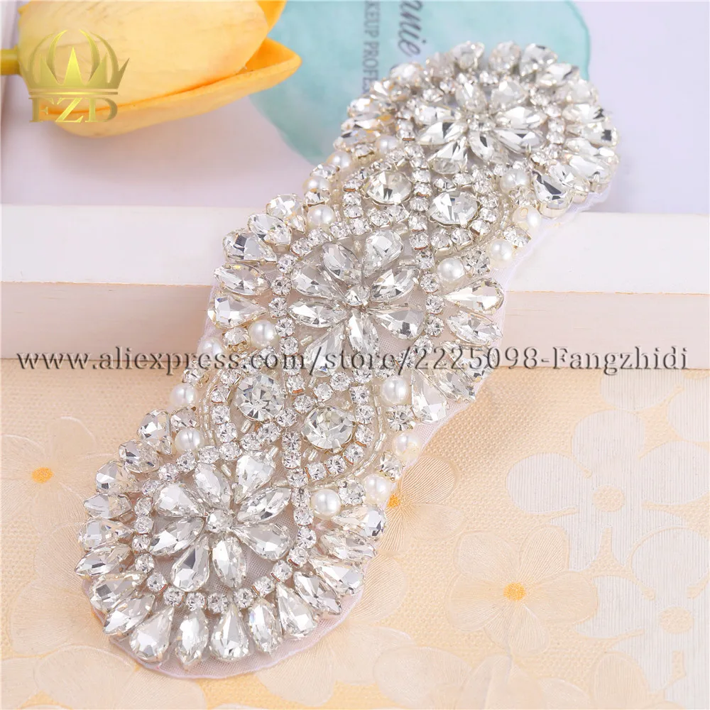 30 Pcs Wedding Decoration Rhinestone Withe Applique Crystal Sewing