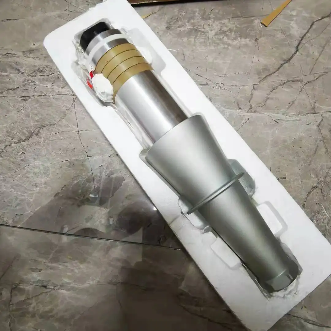 15K 2600W High Power Ultrasonic Welding Transducer for non-woven fabrics /plastic /PVC sealing parts 4