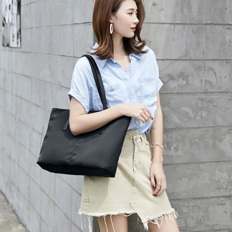 

Amoy Printed Leather Goods * WOMEN'S Bag Big Bag 2018 New Style Commuting Hand Large Capacity Shoulder Nylon Oxford Canvas Bag