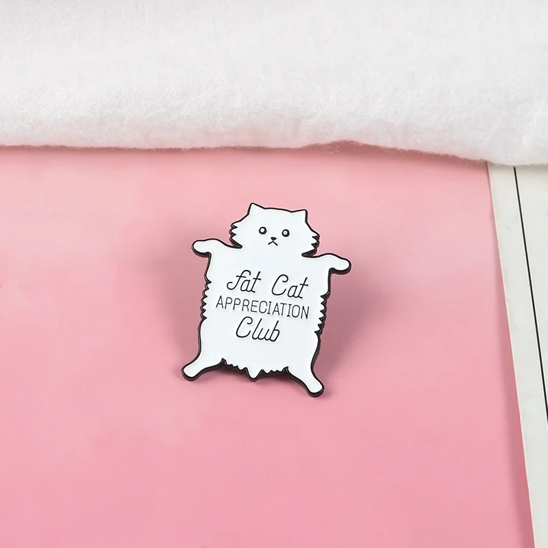 Белая эмалированная брошь в виде кошки броши на заказ с изображением котенка