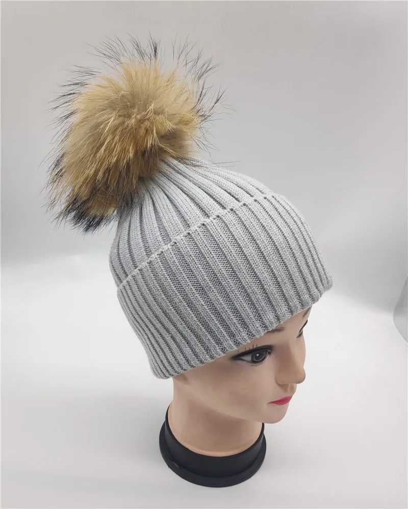 Зимняя женская повседневная шерстяная вязаная шапка в полоску Skullies, женская теплая вязаная шапка с помпонами из натурального меха Gorros