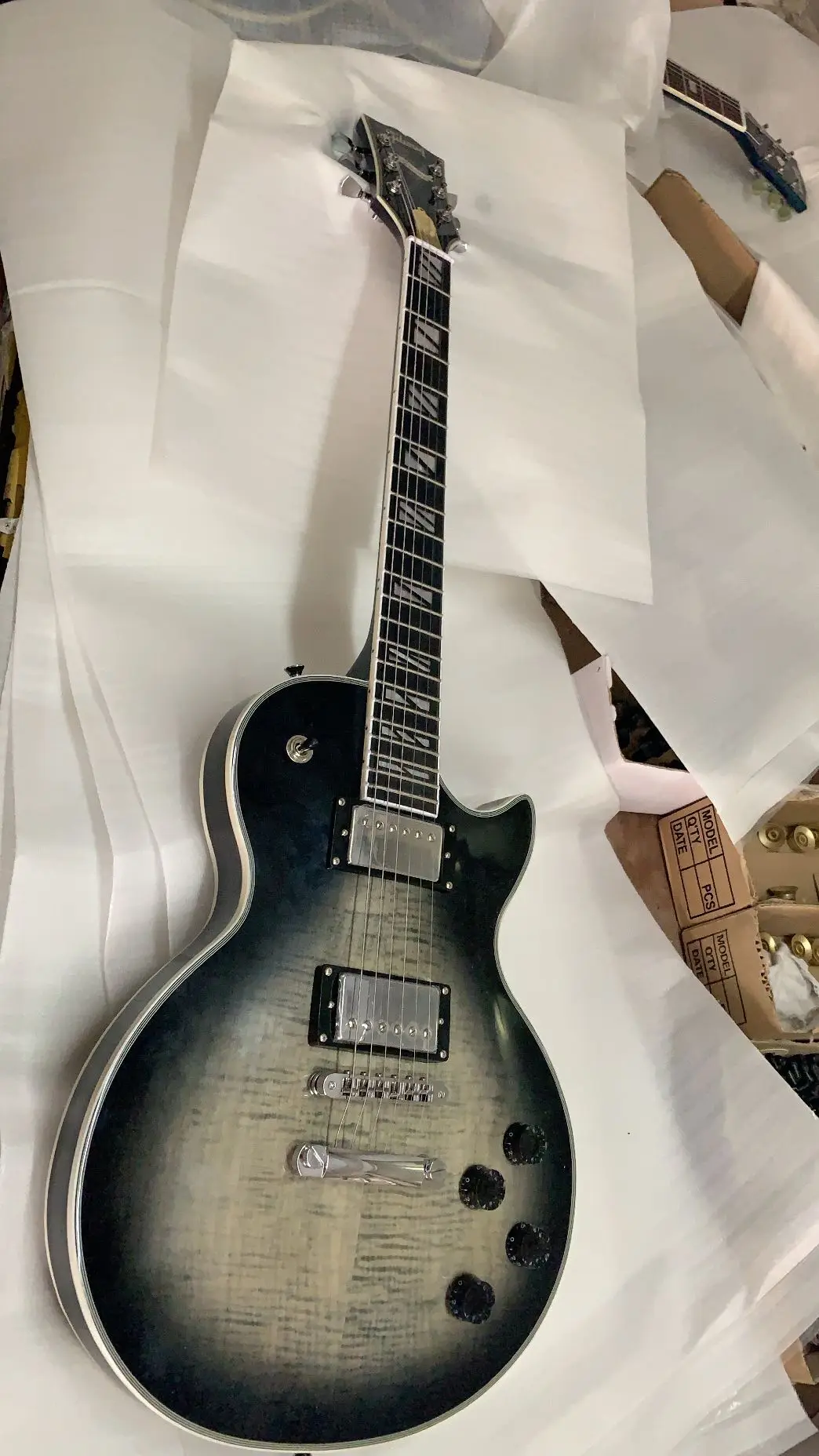 Wholesale Guitars LP Suprememodel Electric Guitar Top Quality In