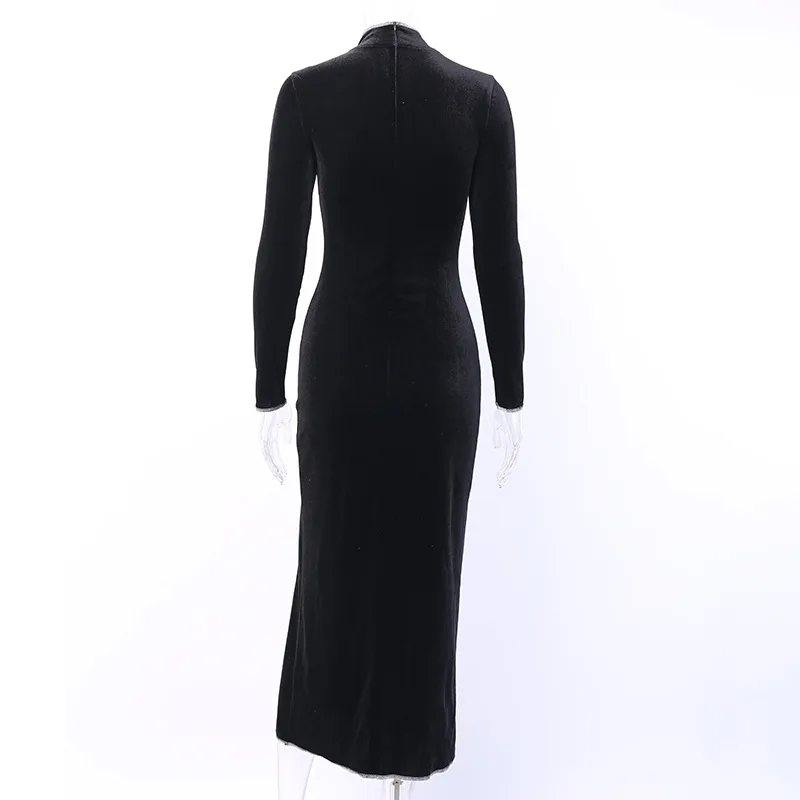 12923639027_1386157620