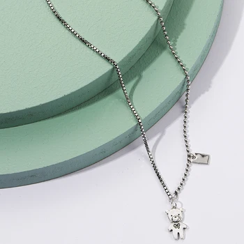 

RUIYI Women Exquisite Real 925 Sterling Silver Cool Small Bear Pendant Neckalce Female Luxury Cool Cold Wind Box Chain Chokers