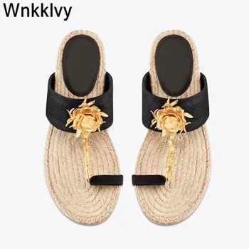 

Summer split toe slippers fishmen Flat Heel metal chain flower decor sandals Women Straw rope sole lazy beach shoes for girls