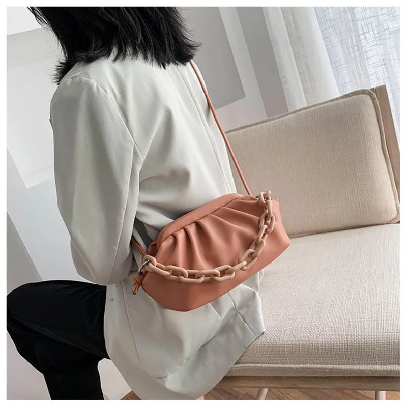 2022 Retro Women Dumplings Messenger Bag Designer Chain New Fashion Cloud Female Crossbody Shoulder Bag Tide Handbag Clutch Bag