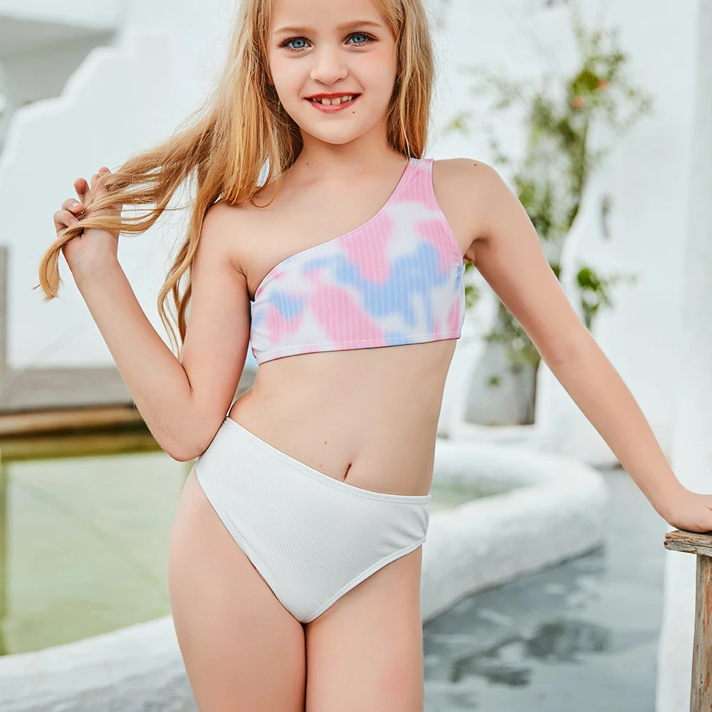 

Colorful 2020 New Arrival Swimsuit For Children Two Piece Girls Biquini Girls One Shoulder Swimwear Summer Bathing suit