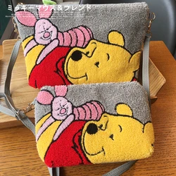 Bolso de mano con estampado de personajes de dibujos animados para mujer, bolsa cruzada para teléfono, regalo para un amigo, serie Winnie the pooh